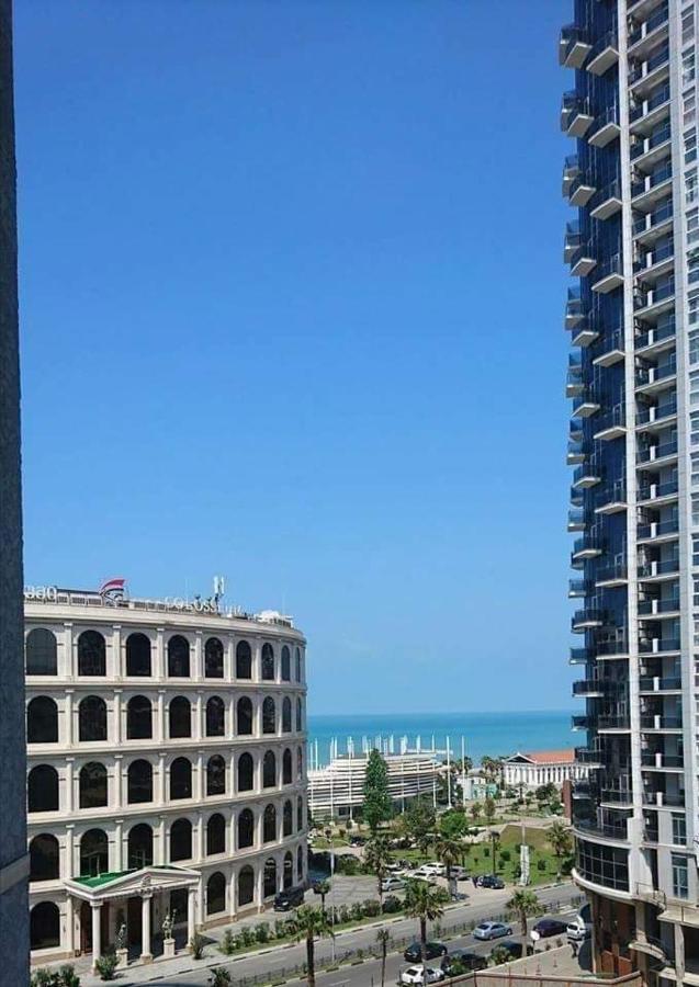 Apartment On Khimshiashvili Batumi Bagian luar foto