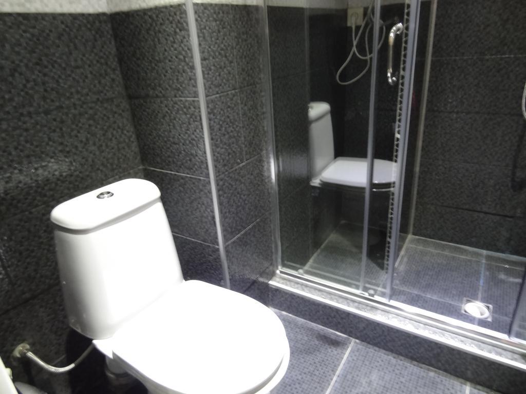 Apartment On Khimshiashvili Batumi Ruang foto