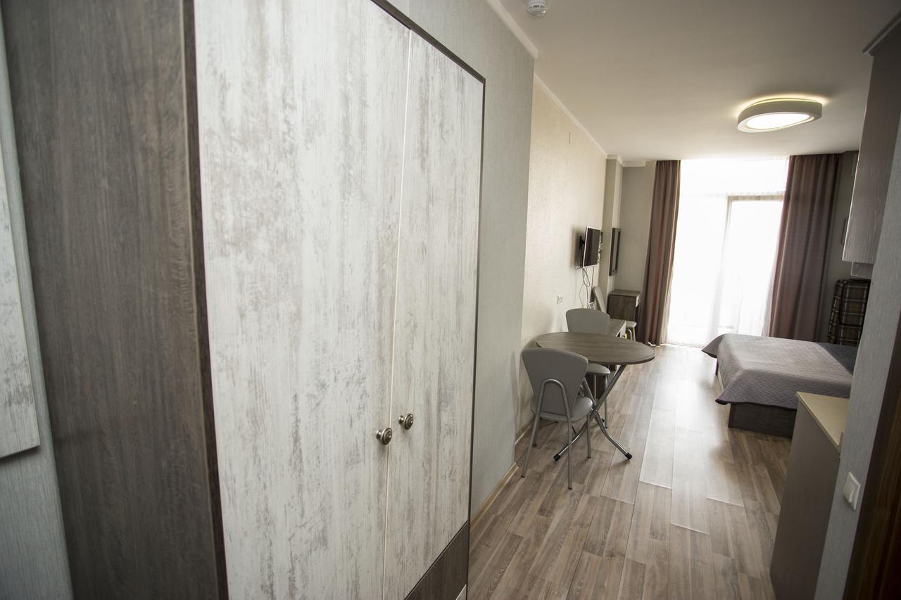 Apartment On Khimshiashvili Batumi Bagian luar foto